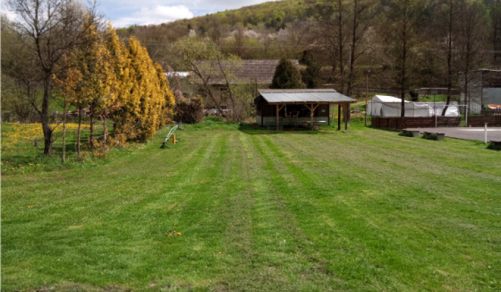 Projekty / Detské ihrisko Kšinná - foto