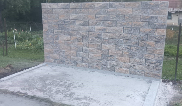 Projekty / Rekonštrukcia autobusových zastávok a verejného priestranstva v obci Kšinná - foto