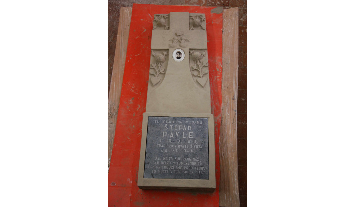 Reštaurovanie náhrobníka Štefana Pavle v Kšinnej